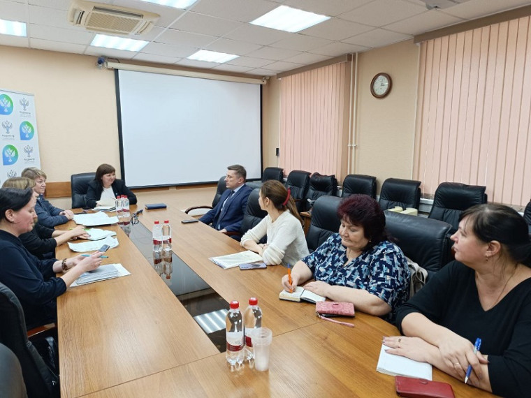 Управление Росреестра по Новгородской области информирует. Управление Росреестра по Новгородской области информирует.